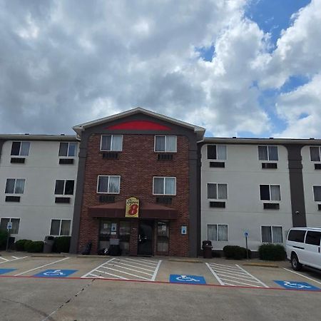 Hotel Super 8 By Wyndham Irving Dfw Airport/South Esterno foto